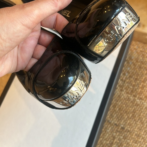 Chanel patent leather black platform pumps high heels 38 - Picture 13 of 13